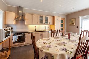 Cozy Cottage for 8 Guests