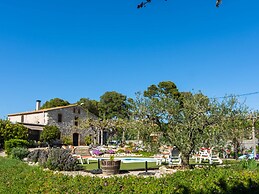 Luxurious Mansion in la Múnia With Swimming Pool and Views
