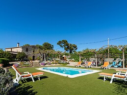 Luxurious Mansion in la Múnia With Swimming Pool and Views