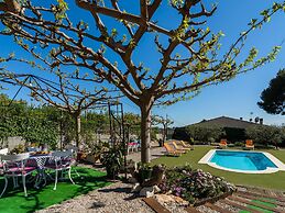 Luxurious Mansion in la Múnia With Swimming Pool and Views