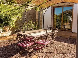 Sunny Escape to Serenity