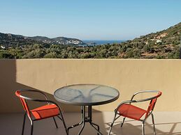 Beautiful new Stone Villa, Large Private Pool, Privacy, View of bay Ba