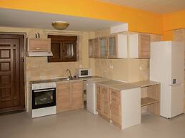 Beautiful new Stone Villa, Large Private Pool, Privacy, View of bay Ba