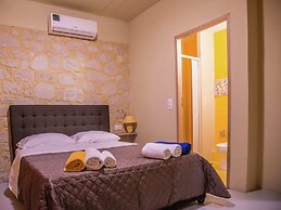 Beautiful new Stone Villa, Large Private Pool, Privacy, View of bay Ba