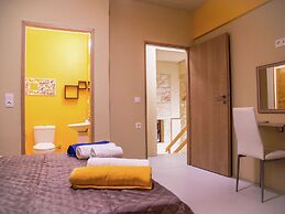 Beautiful new Stone Villa, Large Private Pool, Privacy, View of bay Ba