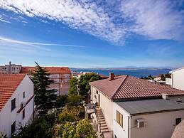 Adorable Apartment With Terrace, Hot Tub & Sea View