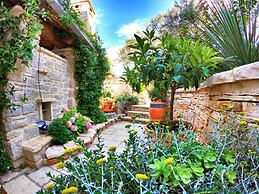 Villa in Murter With Pool