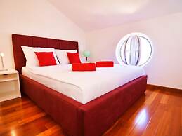 Villa in Murter With Pool