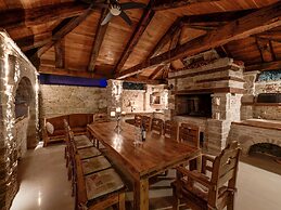 Villa in Murter With Pool