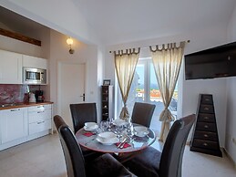 Villa in Murter With Pool