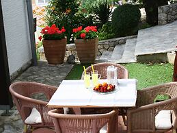 Waterfront Apartment in Maslenica With Sun Shower