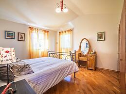 Peaceful Holiday Home in Umag With Swimming Pool