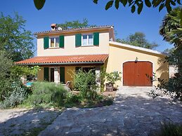 Peaceful Holiday Home in Umag With Swimming Pool