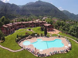 Beautiful Apartment in Idro With Pool
