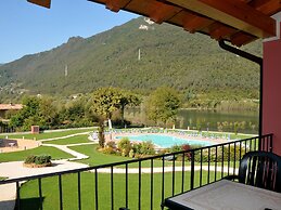 Beautiful Apartment in Idro With Pool