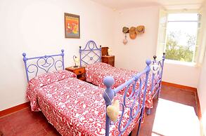 Massarosa Garden Cottage