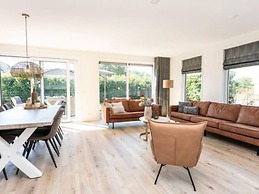 Beautiful Villa Near de Koog