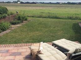 Tranquil Egmond Hideaway