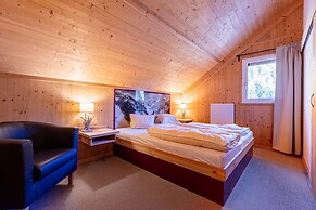 Snug Chalet With Infrared Sauna