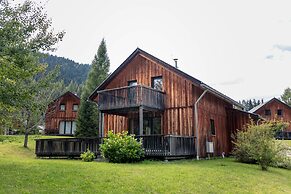 Snug Chalet With Infrared Sauna