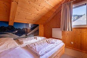 Snug Chalet With Infrared Sauna