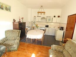 Simplistic Apartment in Starigrad near Sea