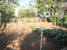 Simplistic Apartment in Starigrad near Sea