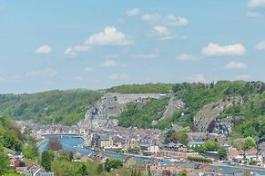 Winenne Home With Hot Tub