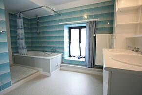 Winenne Home With Hot Tub