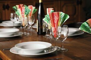 Winenne Home With Hot Tub