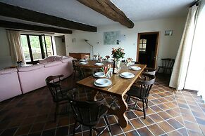 Winenne Home With Hot Tub