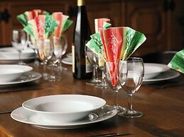 Cottage in Winenne With Garden