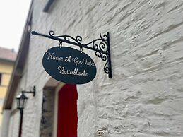 Scenic Gulp Valley Stay