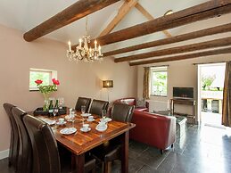 Scenic Gulp Valley Stay