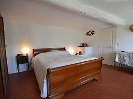 Farmhouse in Draguignan With Terrace