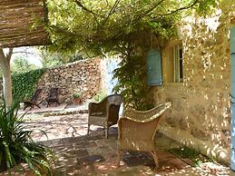 Farmhouse in Draguignan With Terrace