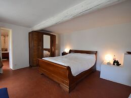 Farmhouse in Draguignan With Terrace