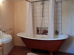 Farmhouse in Draguignan With Terrace