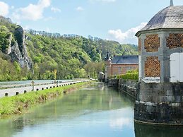 Pleasant Holiday Home With Garden in Ciney