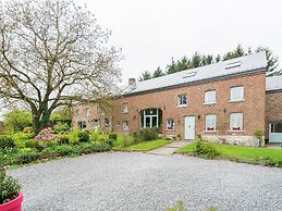 Pleasant Holiday Home With Garden in Ciney