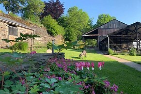 Charming Farmhouse With Large Terrace