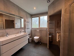 Spacious Villa in Hoenderloo