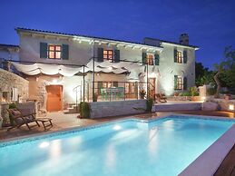 Authentic Holiday Home in Barban With Swimming Pool