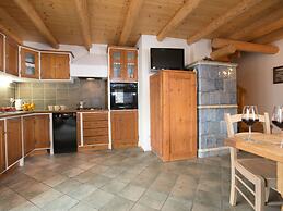 Typical Cottage in Bellamonte Italy with Hot Tub