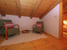 Typical Cottage in Bellamonte Italy with Hot Tub