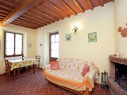 Cottage in Loro Ciuffenna With Swimming Pool