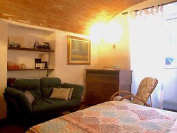 Belvilla by OYO Le Volte