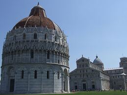 Belvilla by OYO Le Volte