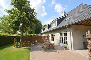 Family Home w/ Trampoline