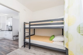 Apartment Right on the Janice Beach in Pakostane